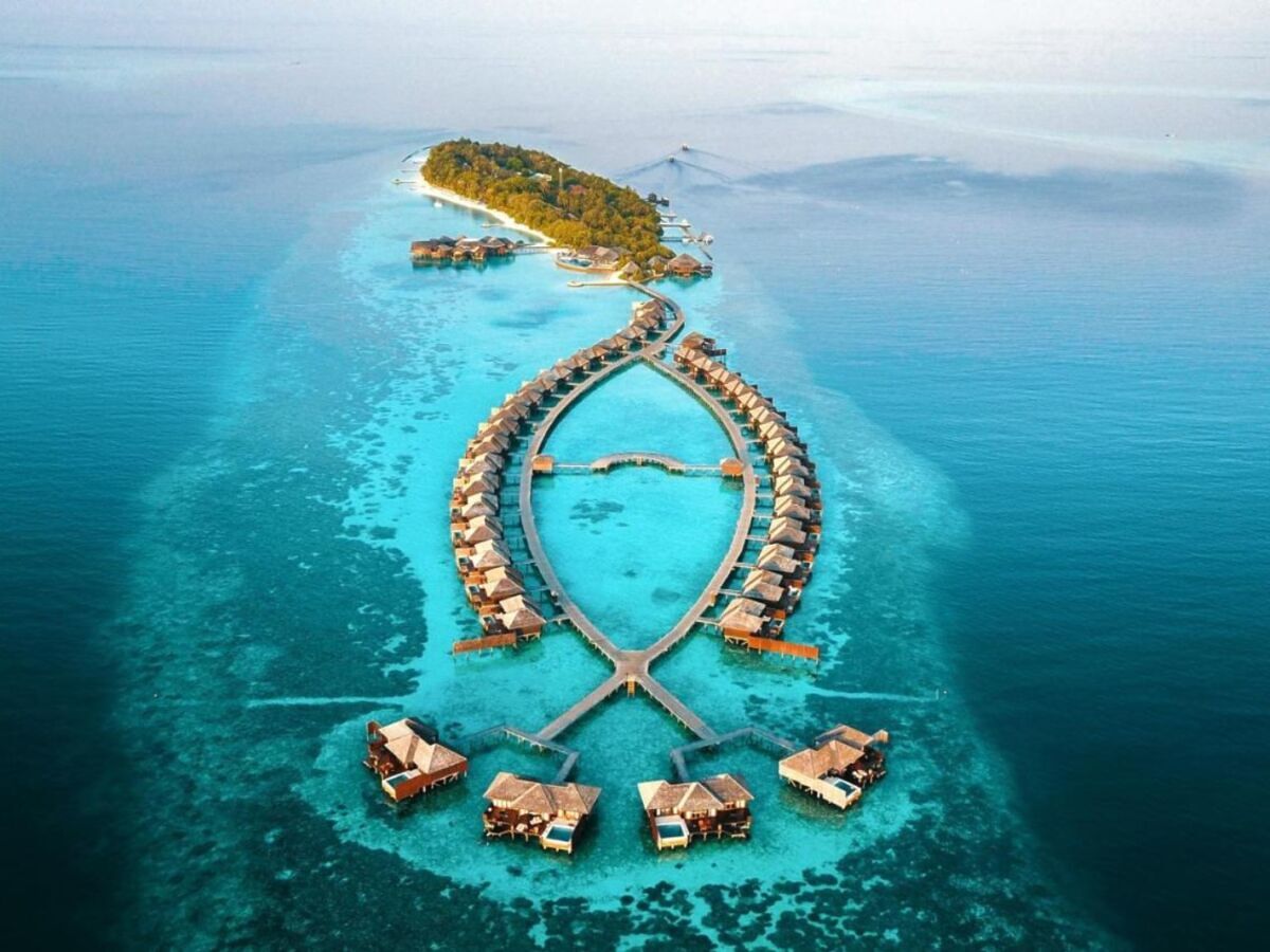 Top 13 Maldives Resorts for a Luxurious Vacation