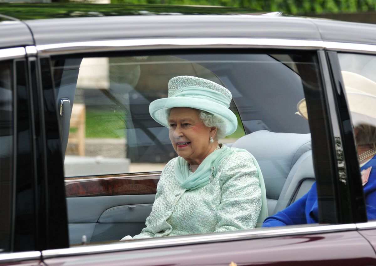 Queen Elizabeth Approved Beer Made From Plants on Her Estate