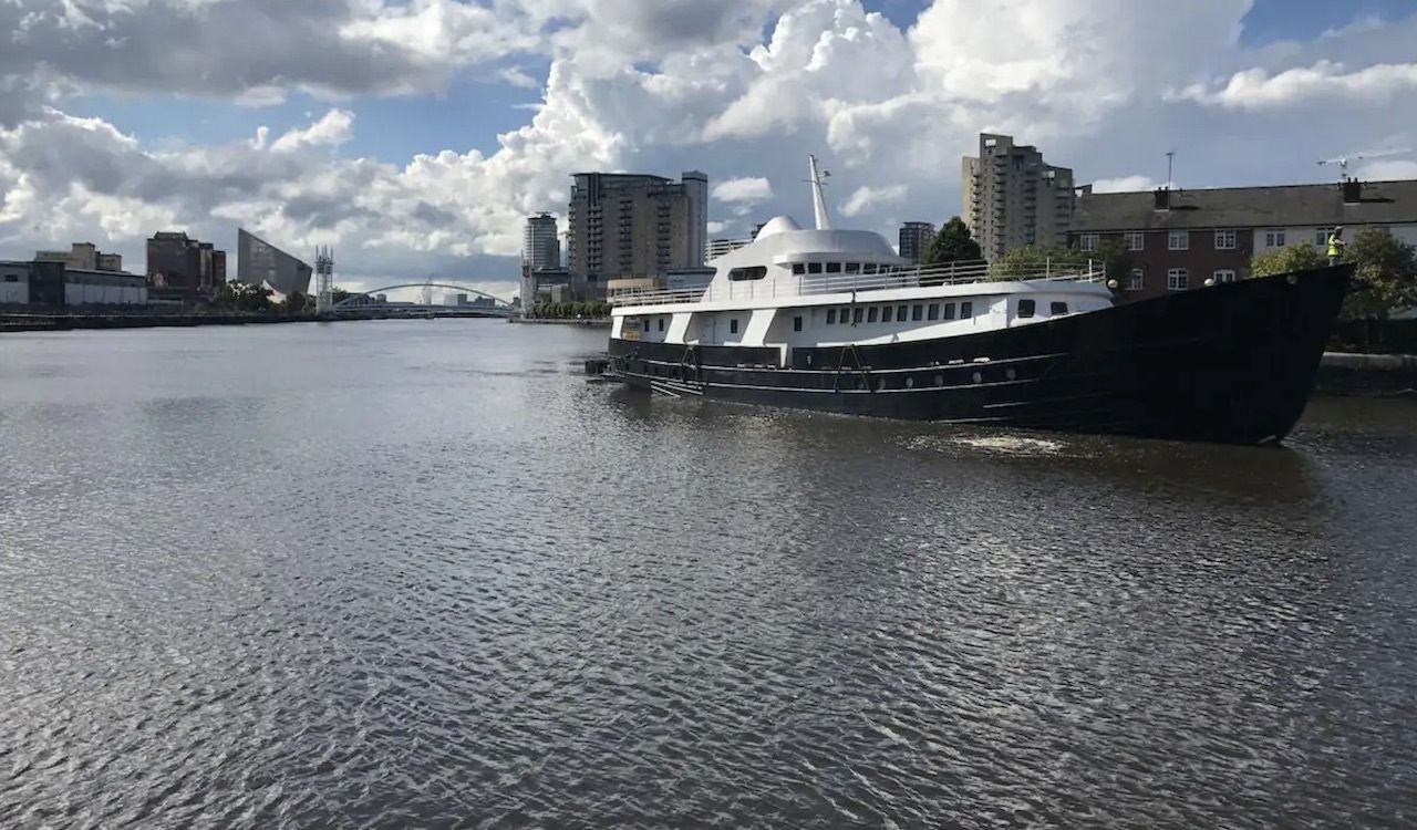 Classic Yacht, best airbnbs in Manchester