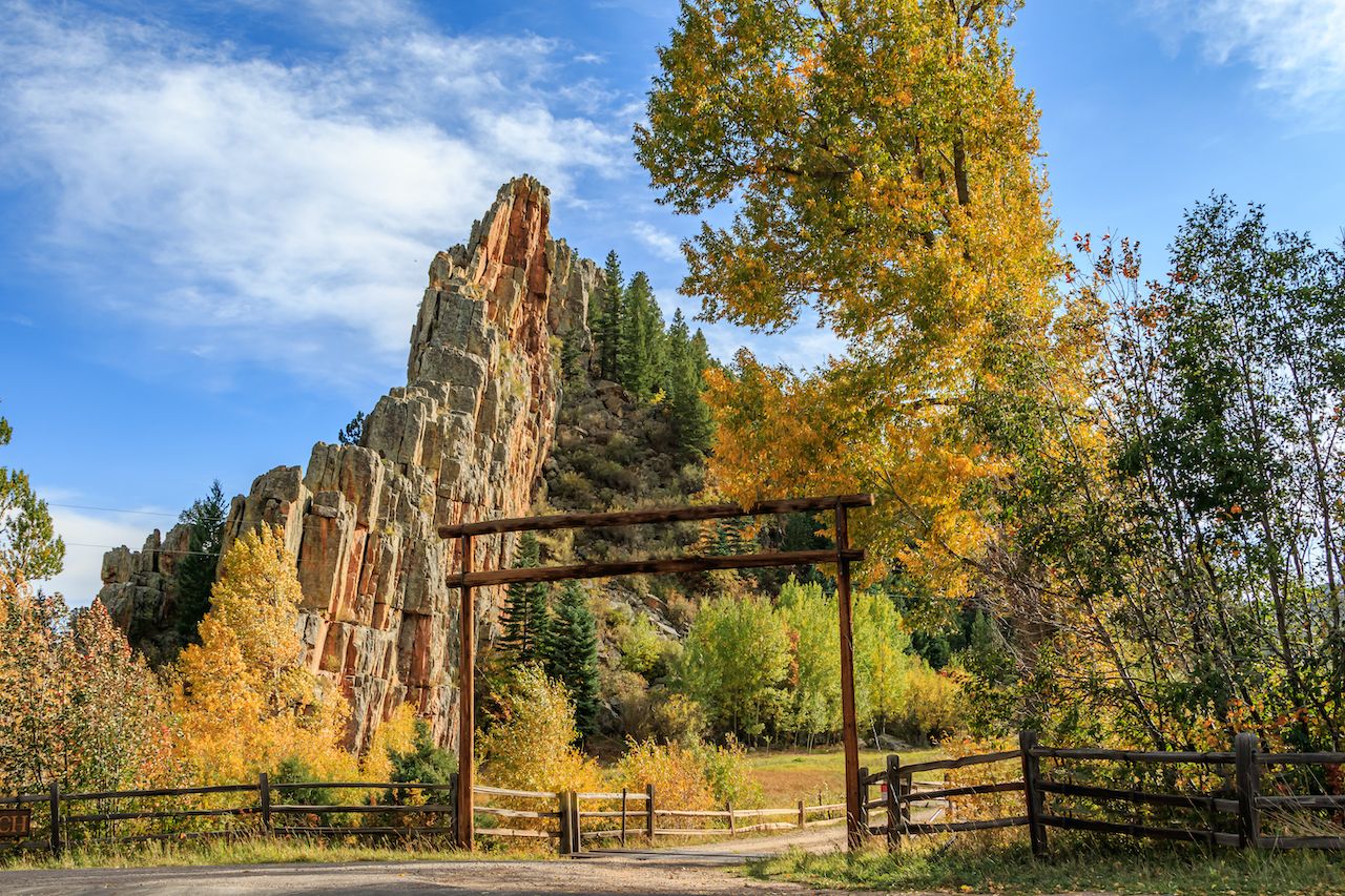 The Great Dikes rock formations in the Spanish Peaks of Colorado, USA, Spanish Peaks Country