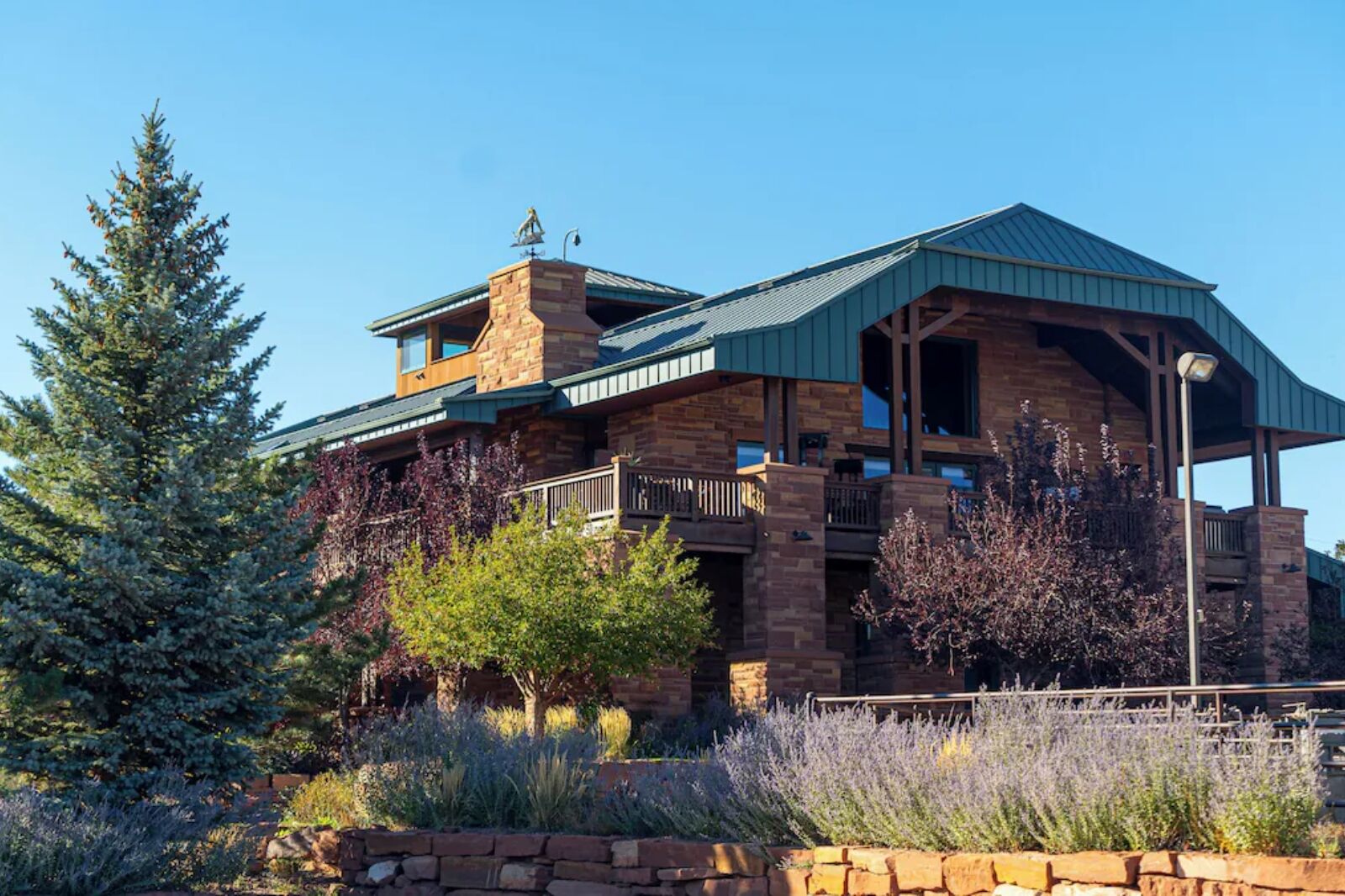 Cougar Ridge Resort