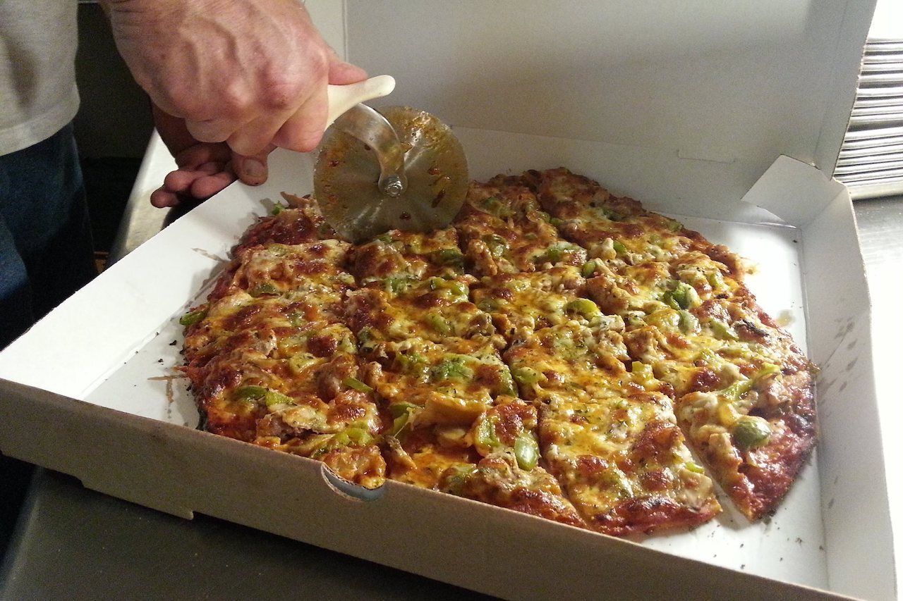monte-bello-pizzeria-facebook, St. Louis-style pizza
