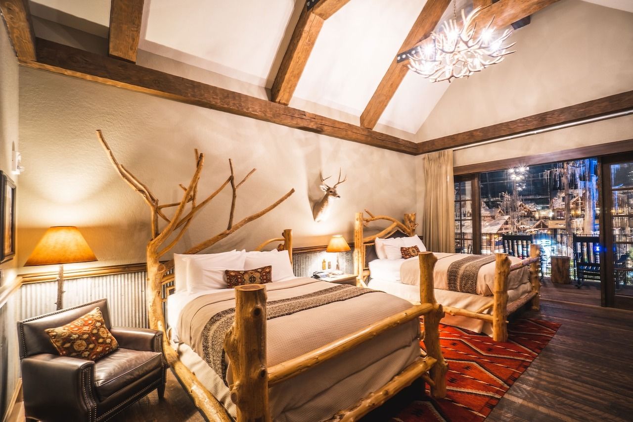 Big Cypress Lodge, room