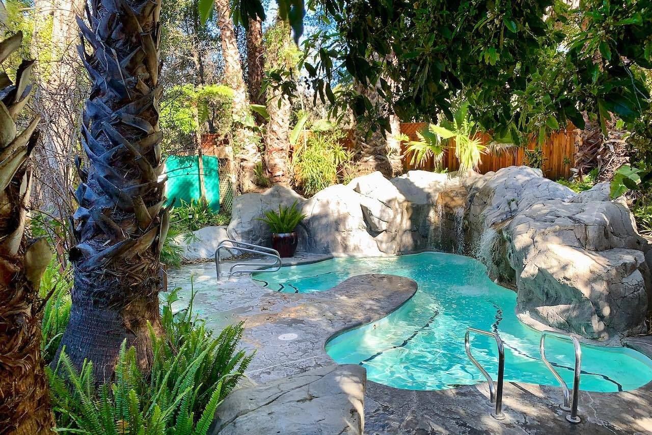 Hot-springs-in-California-Sycamore-Mineral-Springs-Resort, Hot springs in California