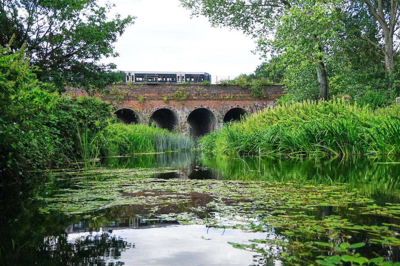 Brunel's Great Western Railway bridges Old River in Twyford, Berkshire, Train journeys
