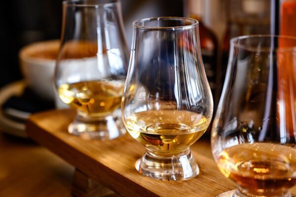 the-difference-between-single-malt-and-blended-scotch-whisky