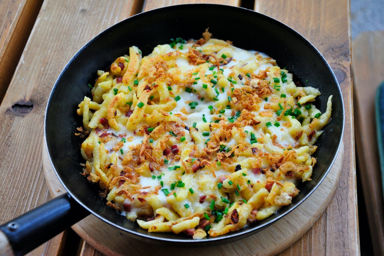 Schinken-Käsespätzle - Tyrolean noodles with bacon and cheese, mac and cheese