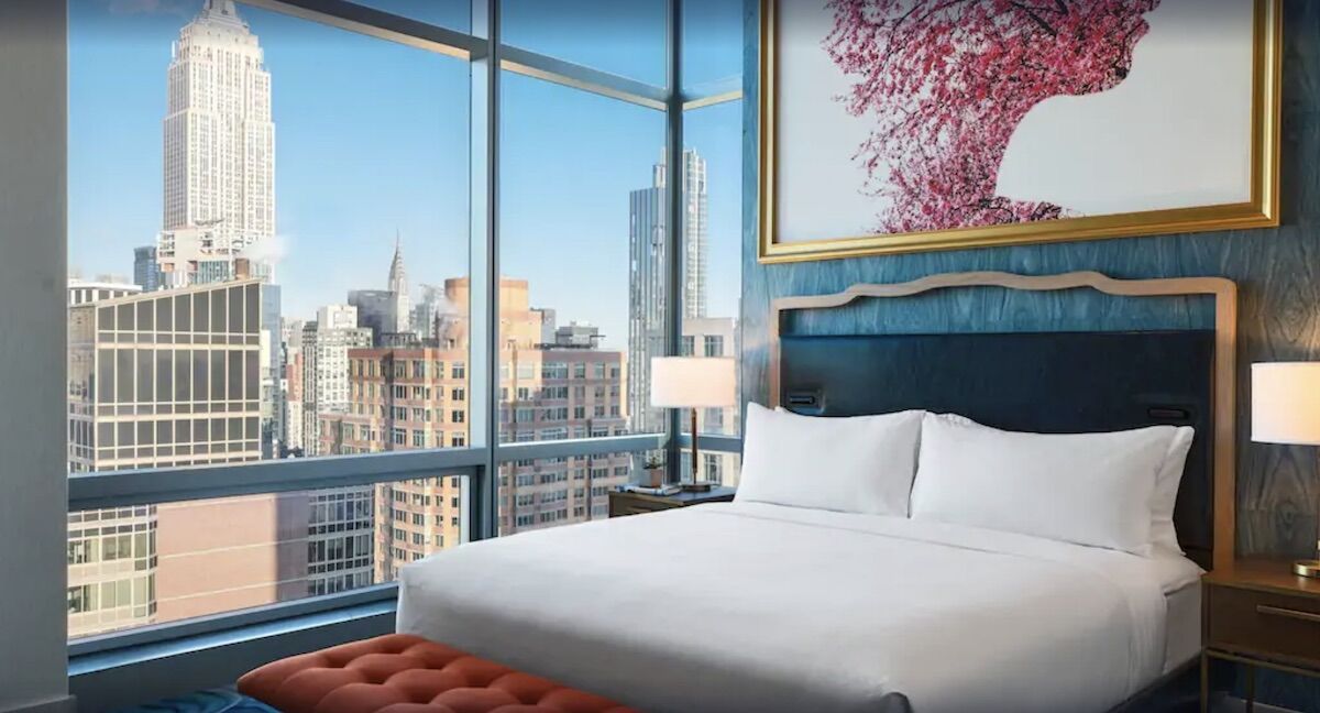 Renaissance New York Chelsea Nyc Hotels With Skyline Views 1200x648 
