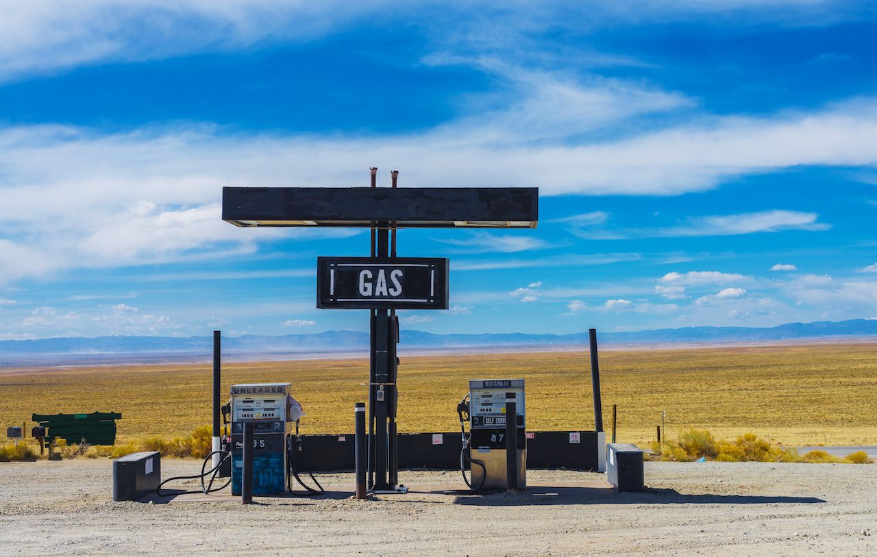 Old,Gas,Station,On,The,Background,Of,A,Desert,Landscape