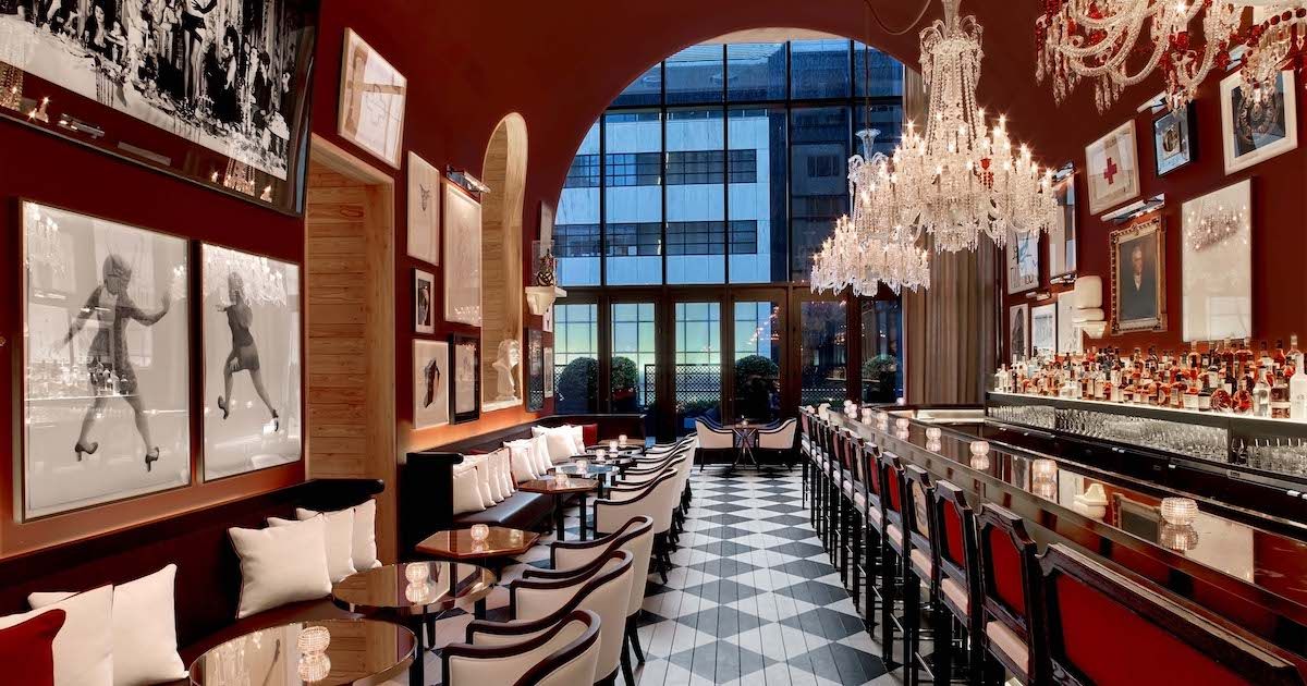 The 8 Best Hotel Bars In New York City For Sipping In Luxury