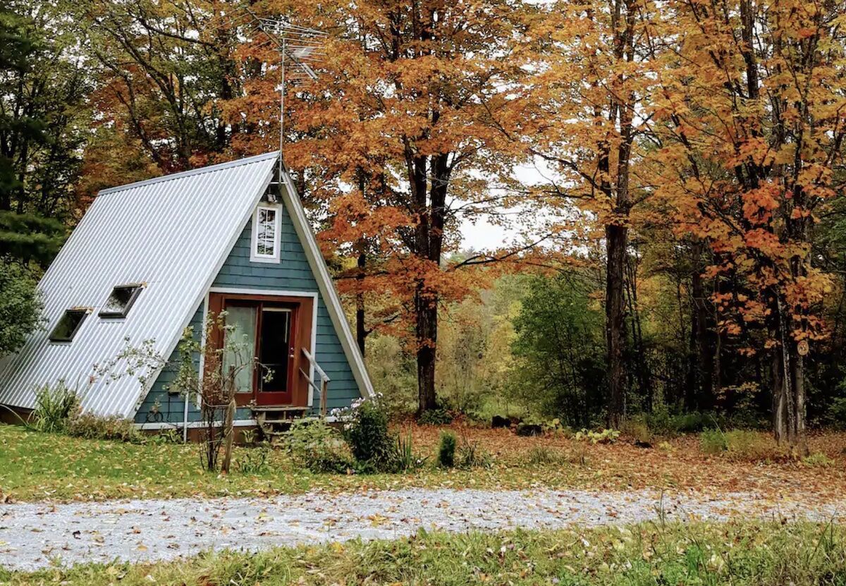 Channel your inner Thoreau with a solo retreat at these remote New England Airbnbs