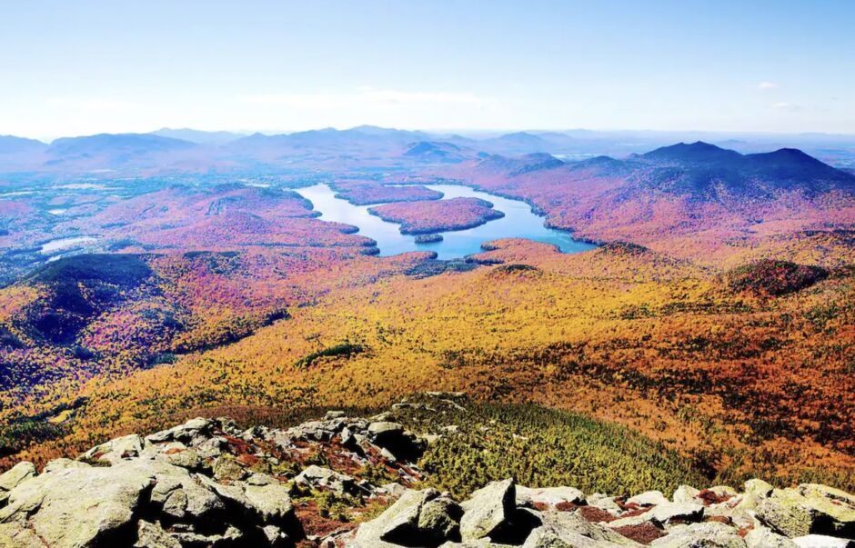 whiteface mountain new york airbnbs to see fall foliage