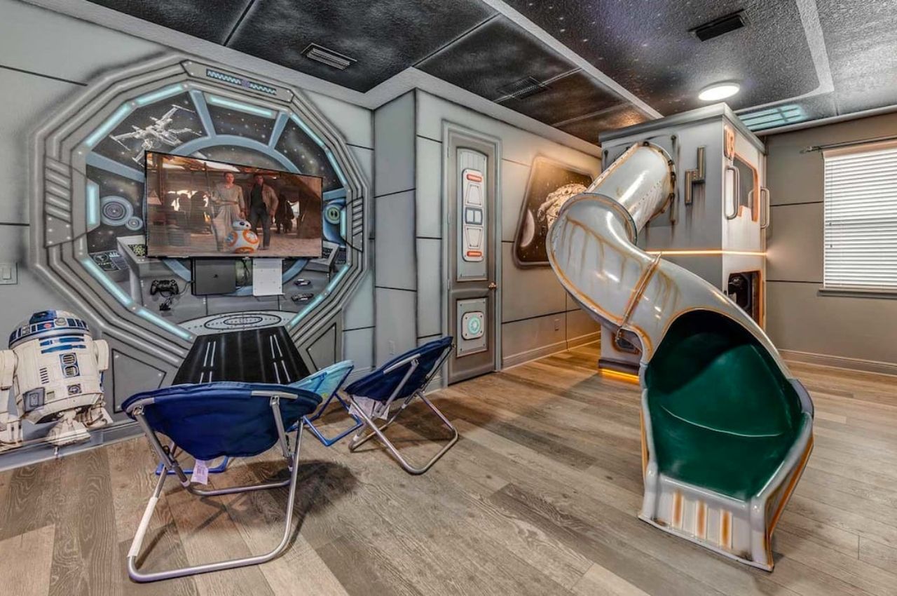 The Best Airbnb Disney World Rentals Orlando Florida   Airbnb Disney World House Galactic Themed Bedroom Internal 