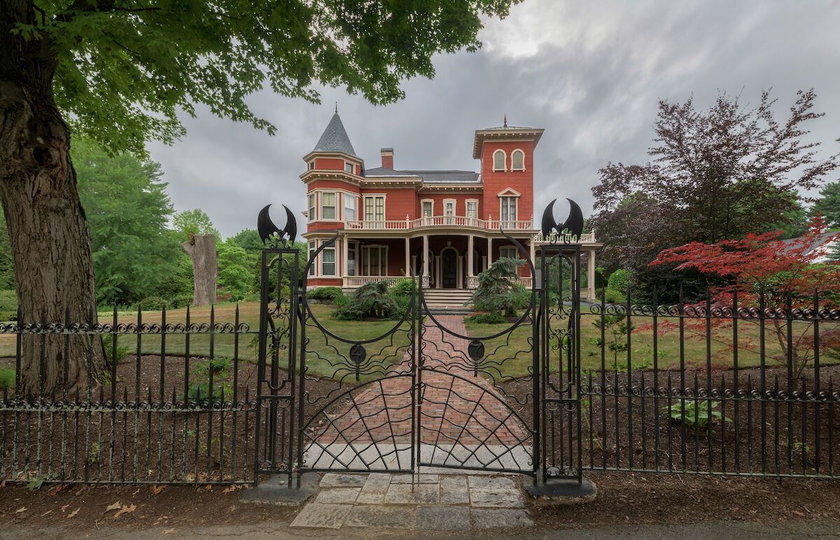 can you tour stephen king's house