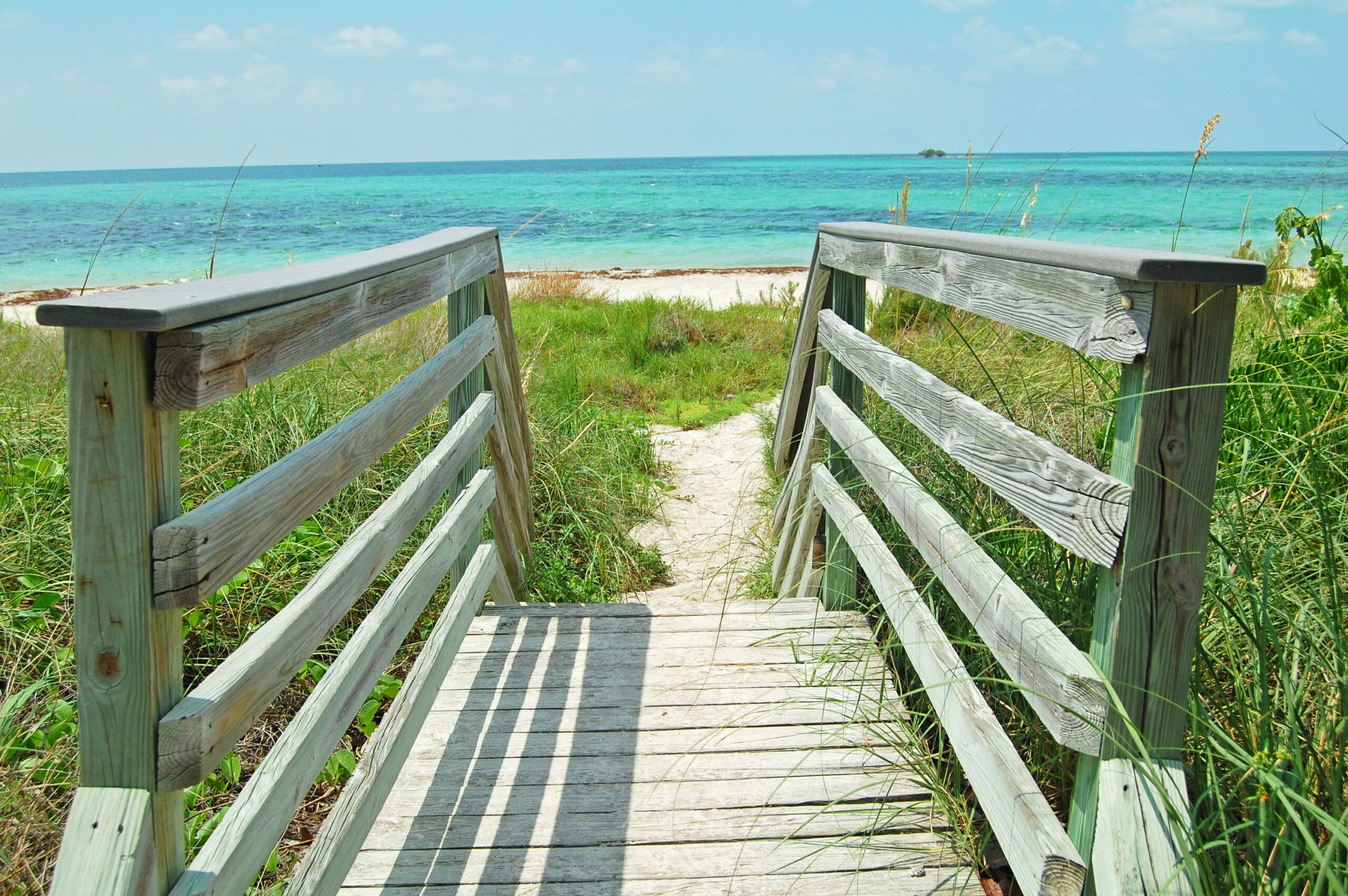 wooden walkway leading to Bahia Honda beach in the Florida Keys from florida vanlife article