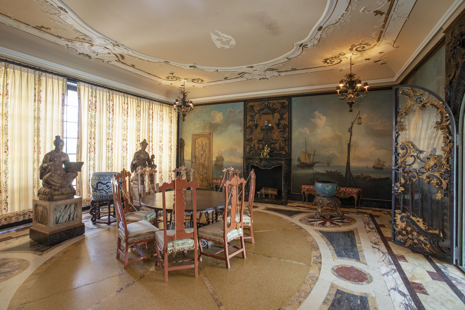 The Breakfast Room, decorated in Asian style, at the Vizcaya Museum 