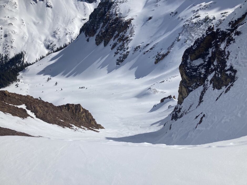 A couloir in san juan mountains found by a 57Hours guide