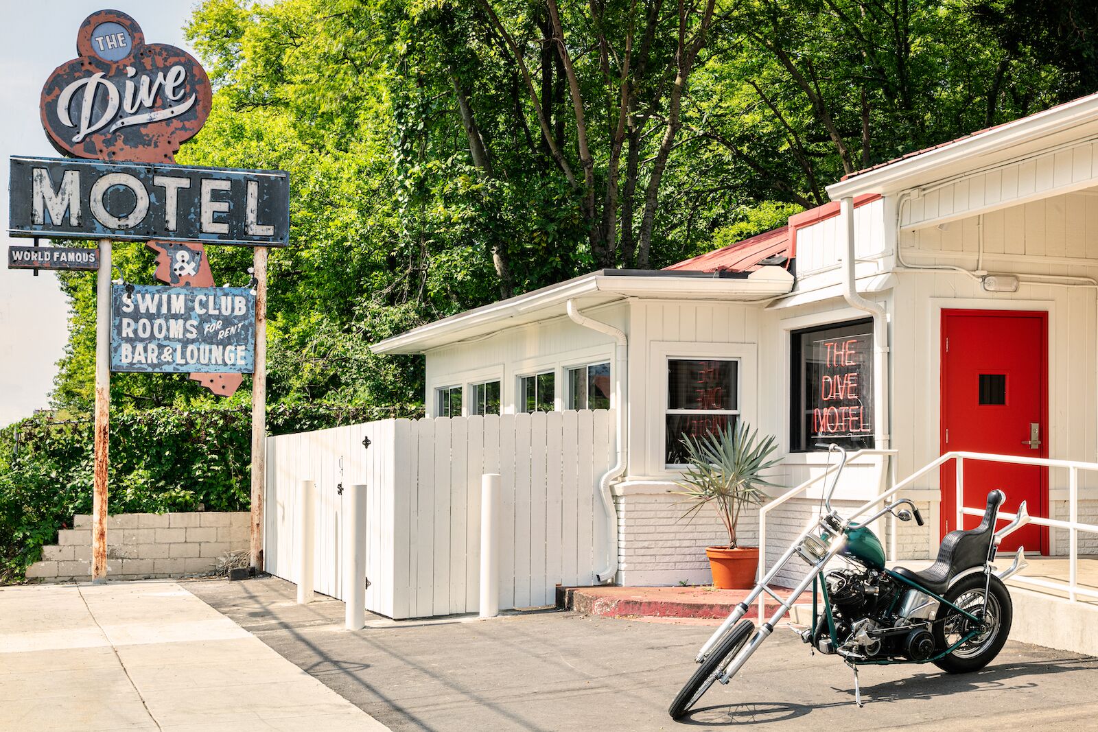 Dive Motel in Nashville