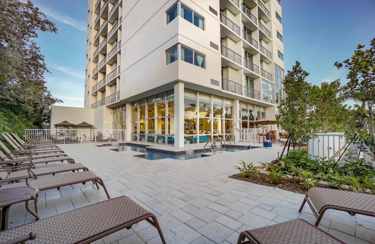 Tryp By Wyndham Hotels Near Fort Lauderdale Airport 4 