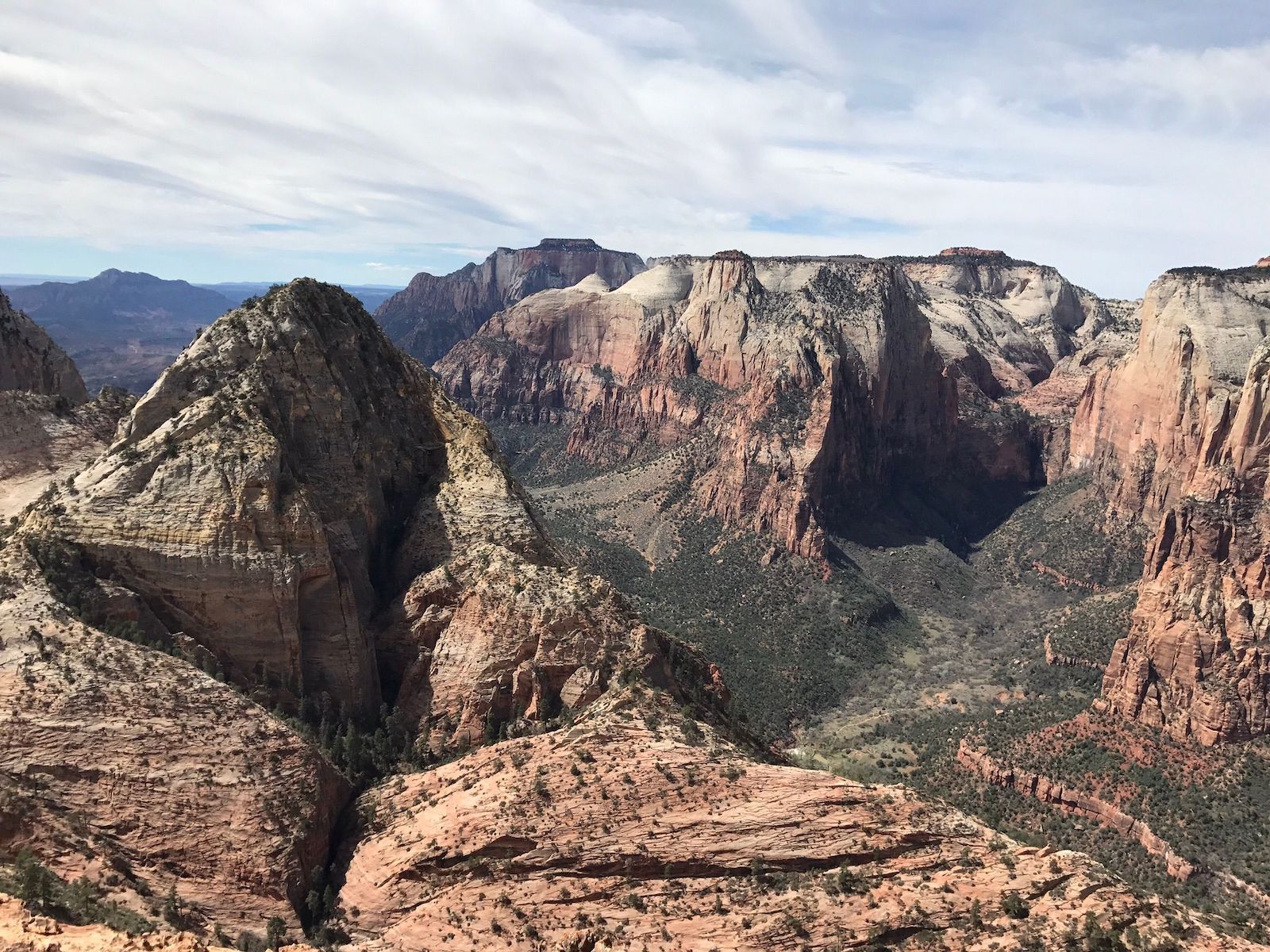 Deertrap Mountain_least-crowded Zion National Park hiking trails