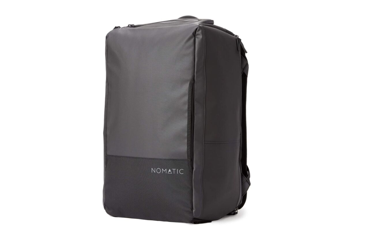 Nomatic black business backpack for travel 
