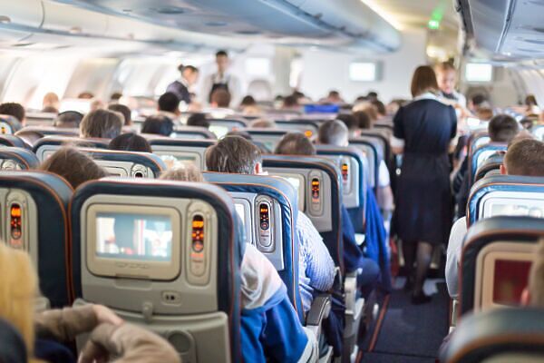 new-traveler-survey-ranks-the-top-20-annoying-types-of-airline-passengers