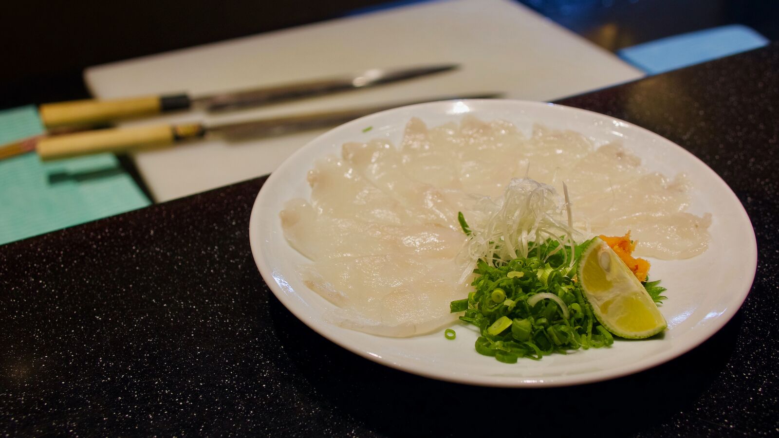 where to try fugu in Japan fugu in a restaurant