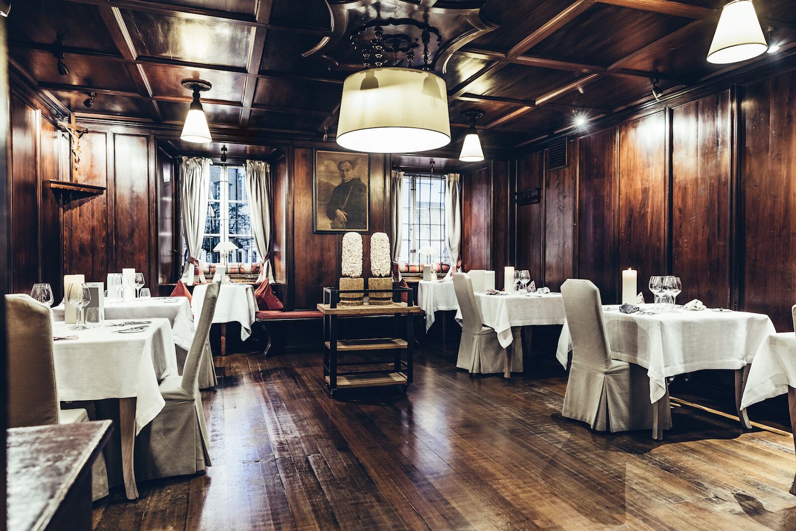 What It s Like To Eat At St Peter Stiftskeller The Oldest Restaurant 