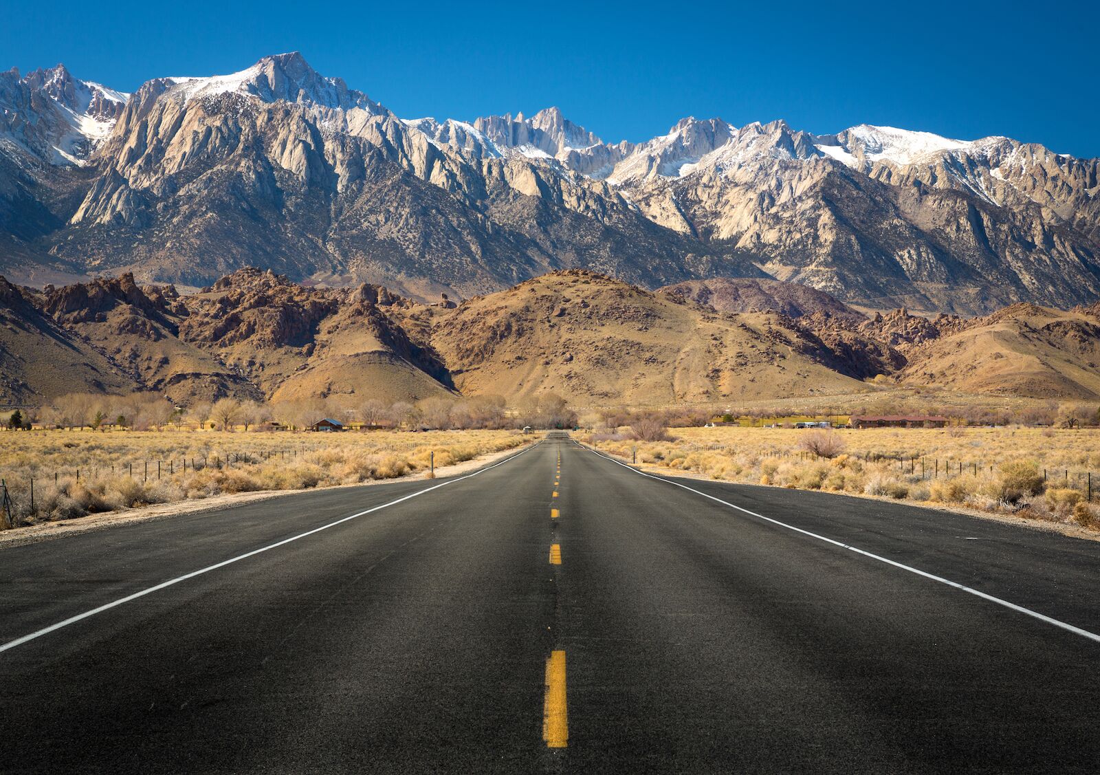 This road is. Горы Сьерра Невада. Сьерра Невада Калифорния. Сьерра Невада Северная Америка. Сьерра-Невады в Калифорнии.