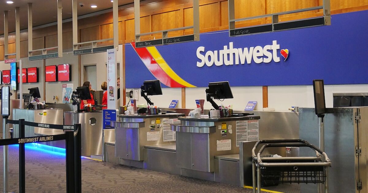 southwest airlines group travel check in