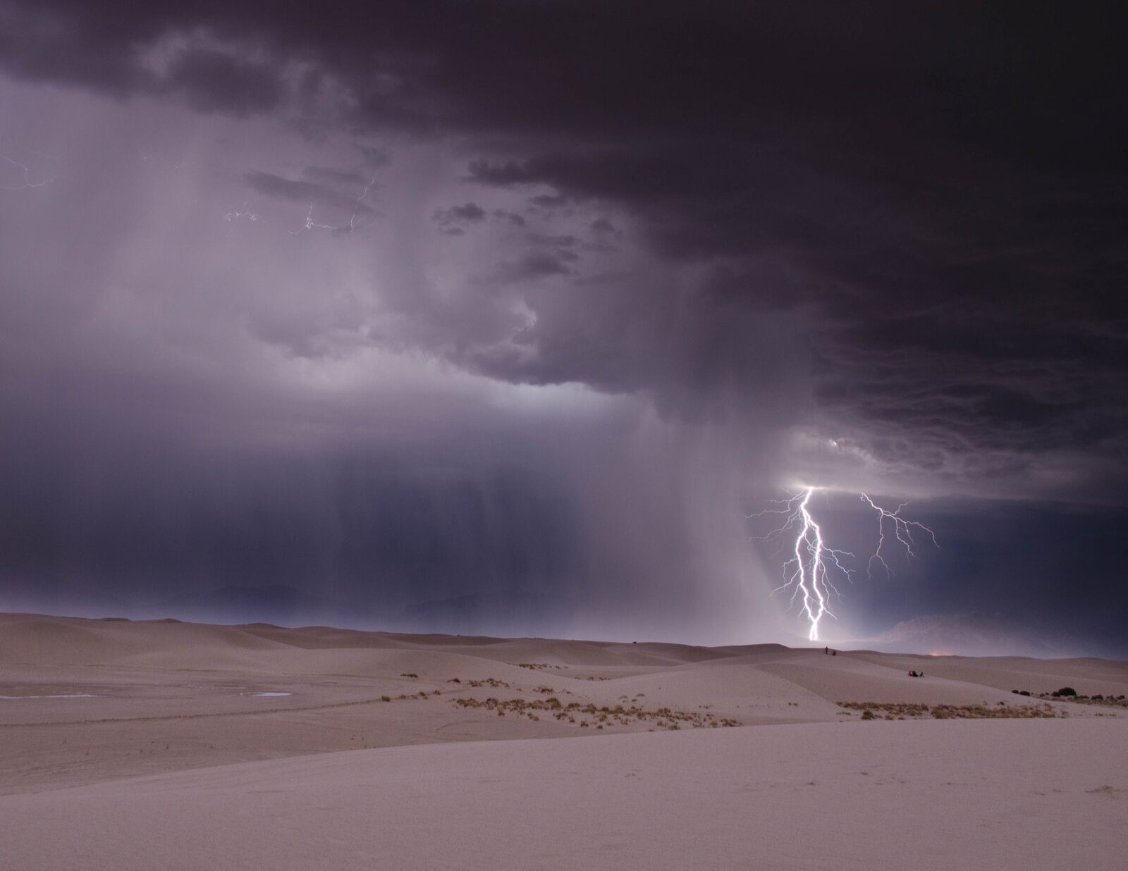 storm in white sands