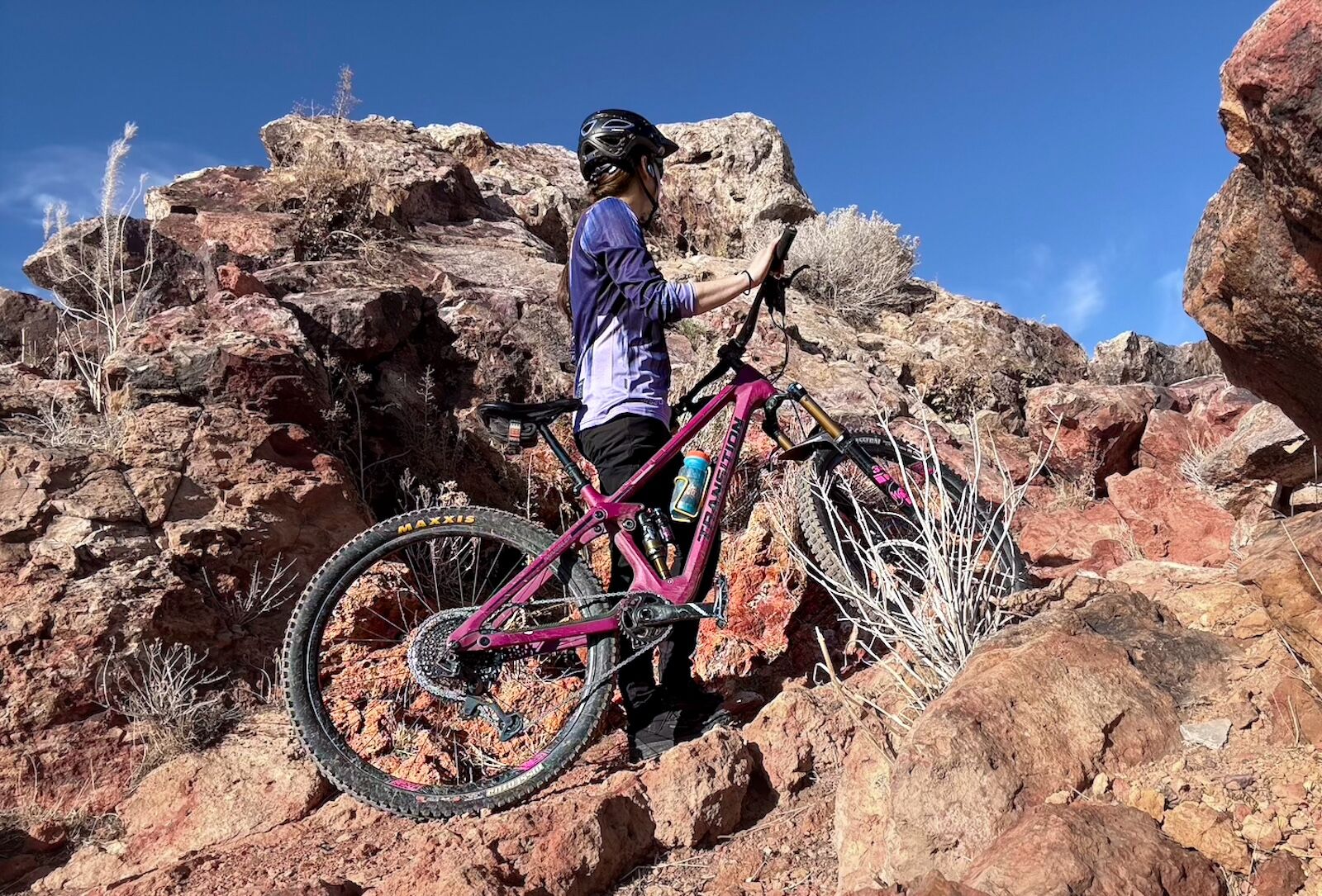mountain bike gear for women - dharco jersey