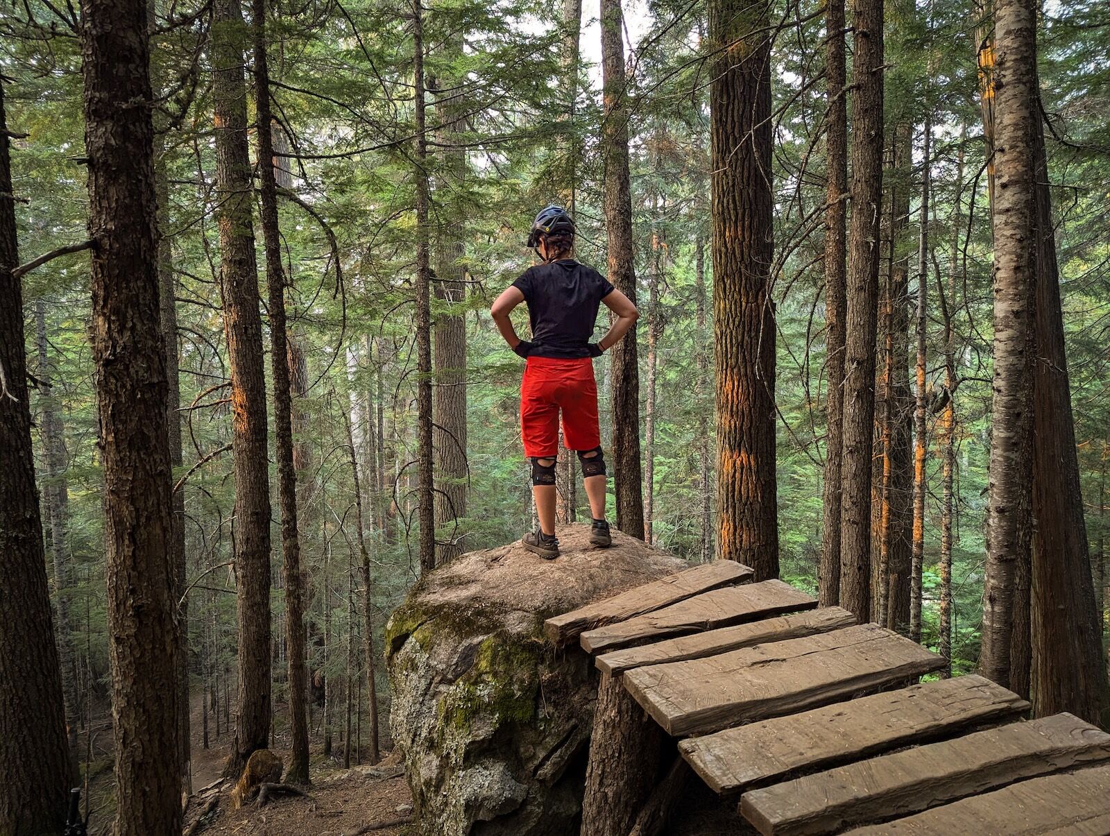 womens mtb gear - scoping jump