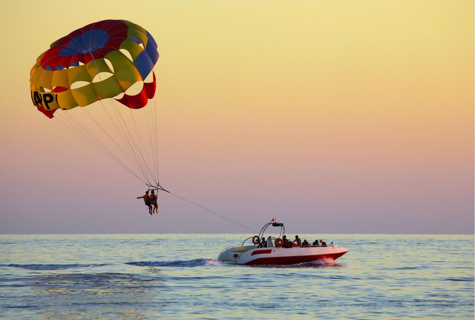 parasailing vs paragliding