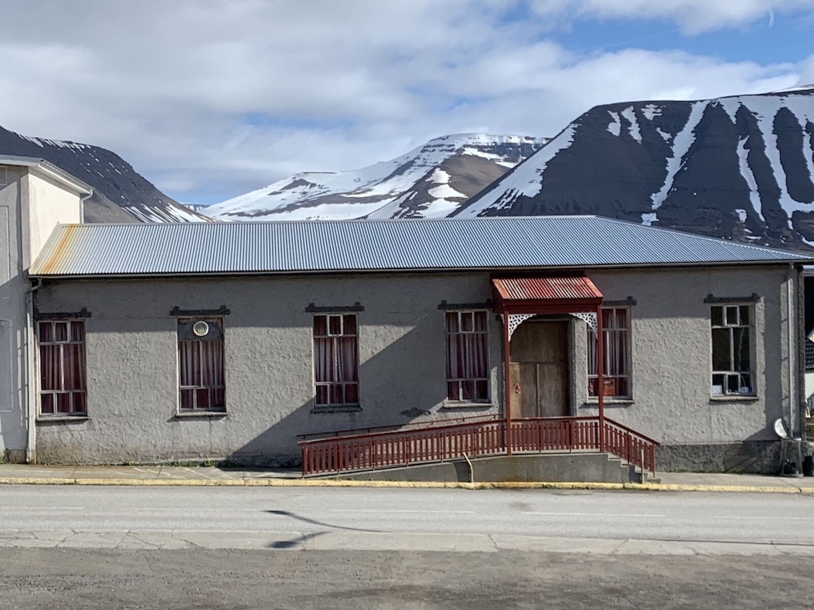 Félagsheimilið, the Thingeyri community center