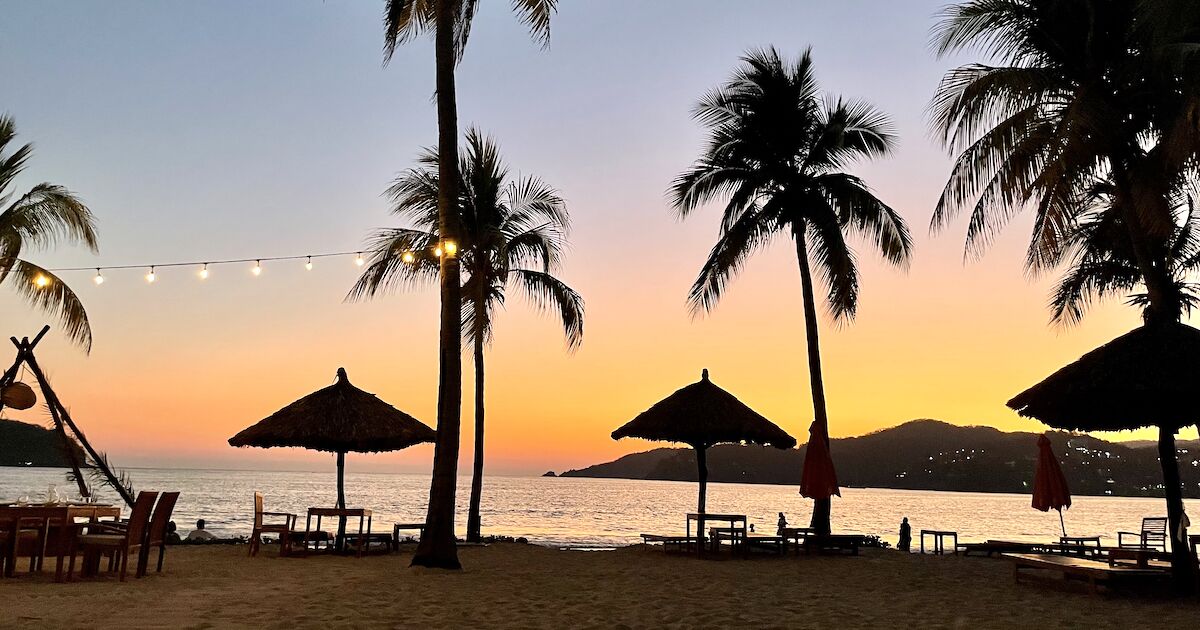 Review The Thompson Zihuatanejo Luxury Beach Resort   Thompson Zihuatanejo Social 