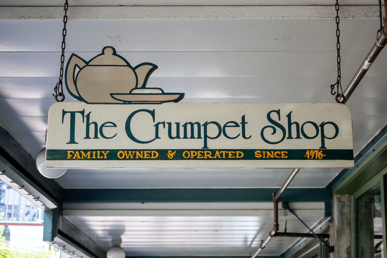 the crumpet shop sign pike place market