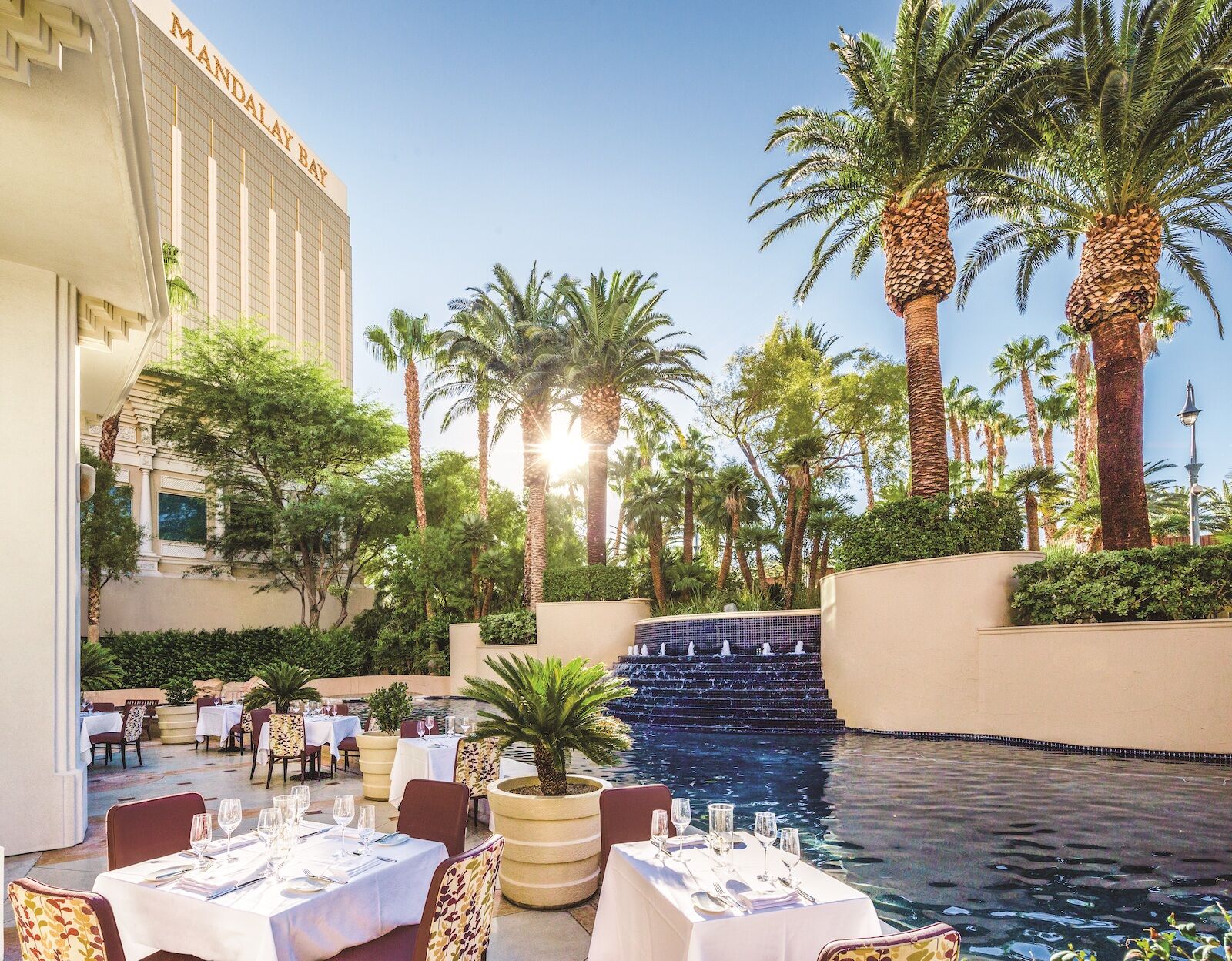 Mandala_Bay_Aureole_Michelin-star-restaurants-in-Las-Vegas
