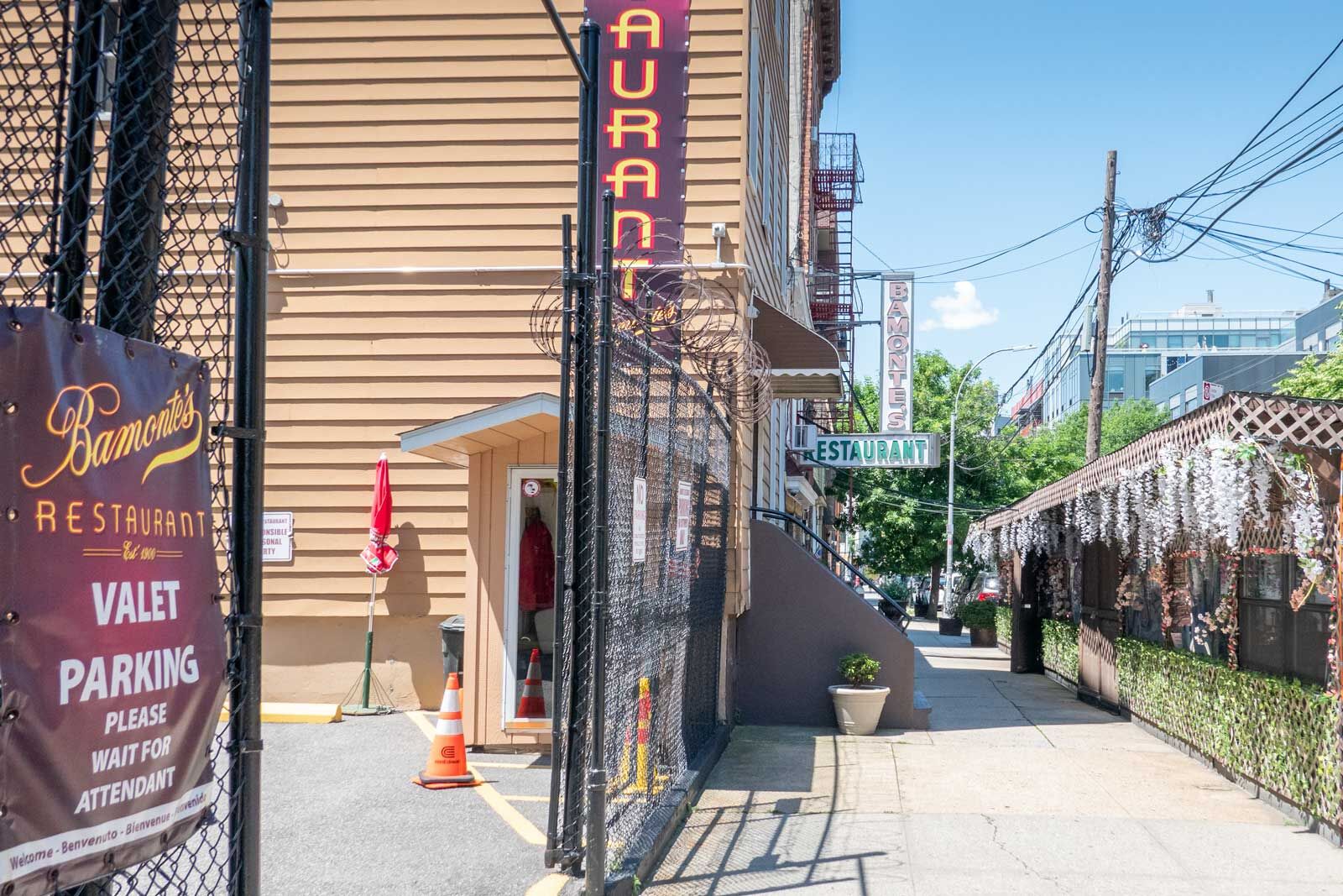 New York City Italian Restaurants Bamontes Withers Street Williamsburg Brooklyn 1600x1067 1 