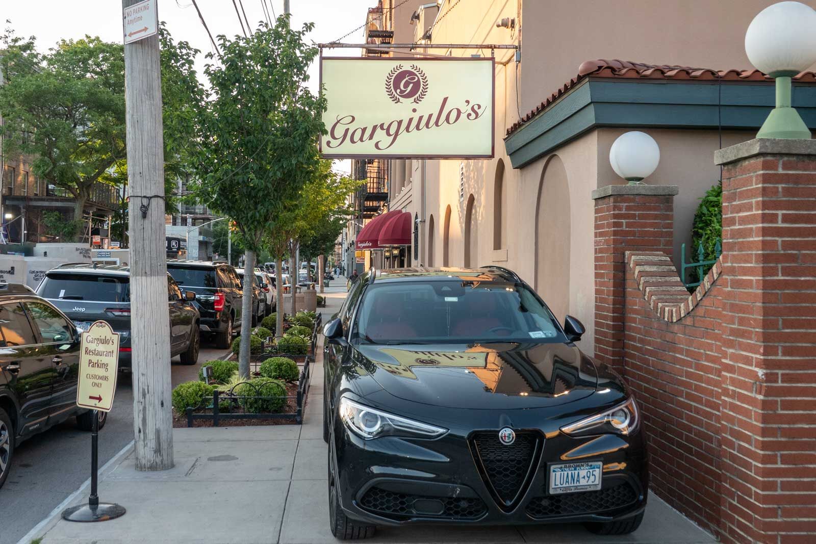New York City Italian restaurants-Gargiulo's-West-15th-Street-Coney-Island-Brooklyn
