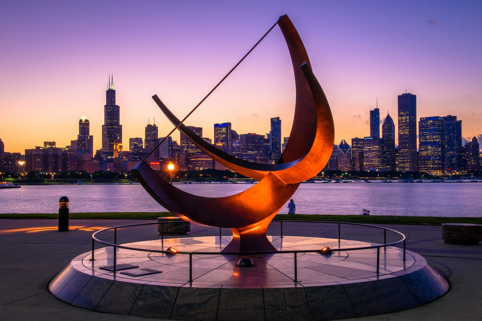adler-planetarium-chicago-sunset