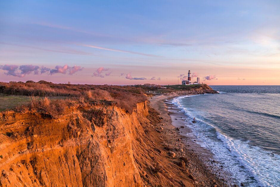 Lighthouse at one of the best bachelorette party destinations, the Hamptons
