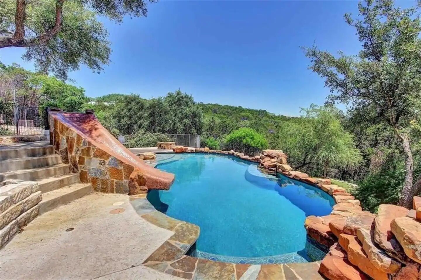 11 Airbnbs in the United States With Incredible Waterslides