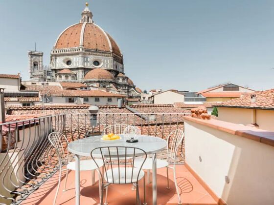 airbnb tour florence