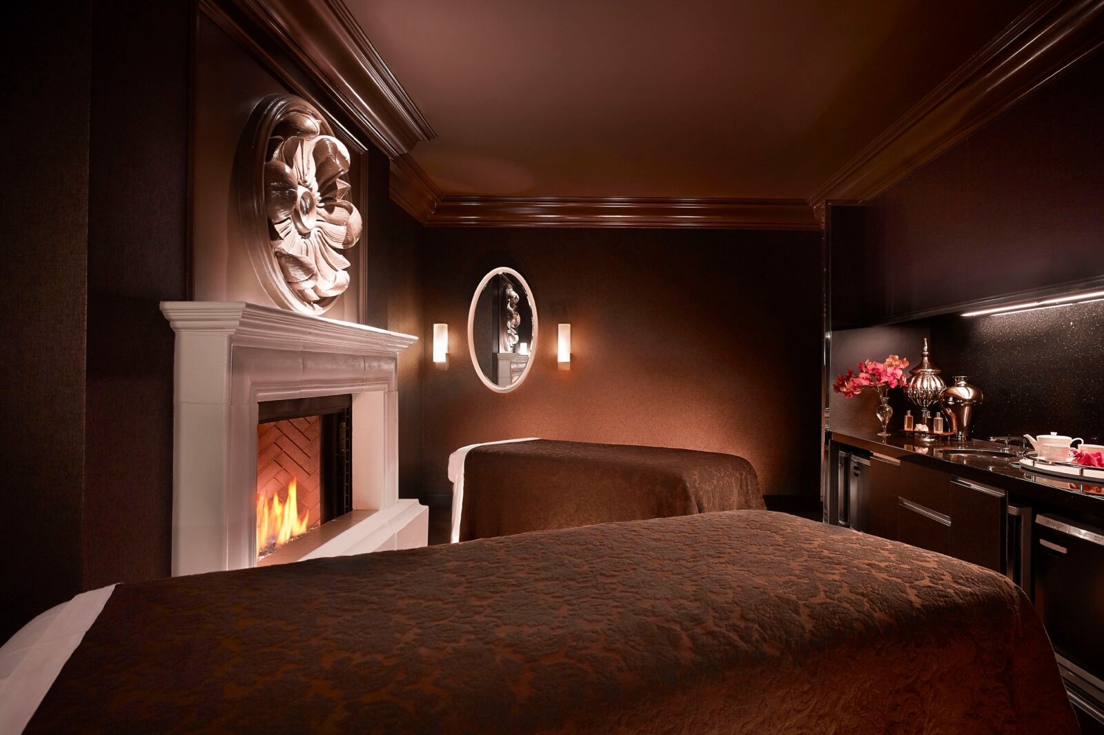 Massage room with fire at Wynn one of the best place for a couples massage las vegas
