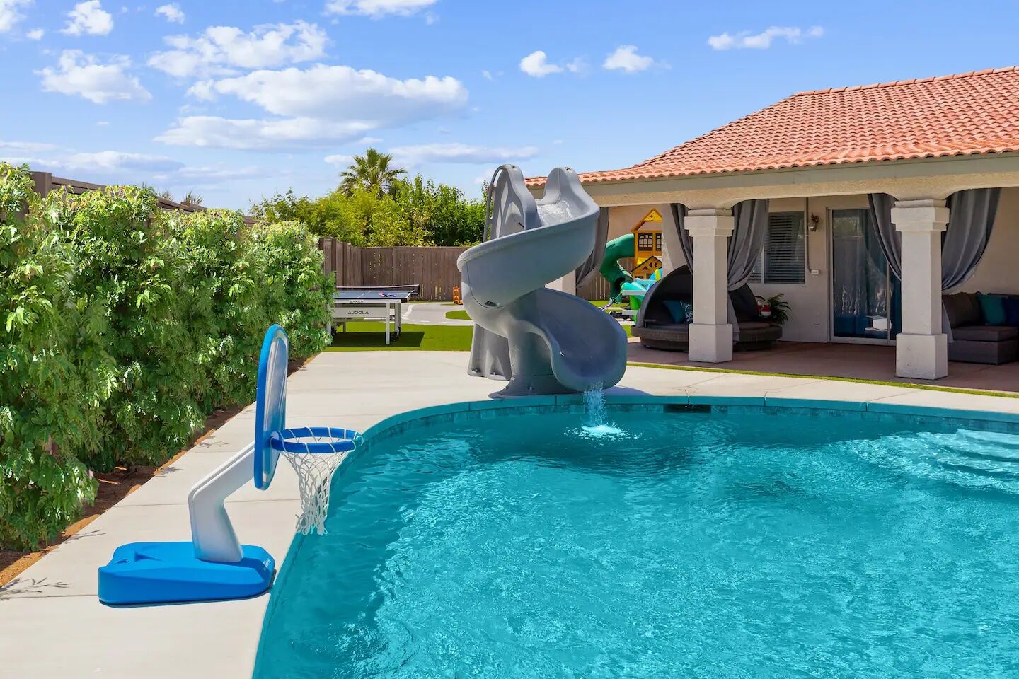 11 Airbnbs in the United States With Incredible Waterslides