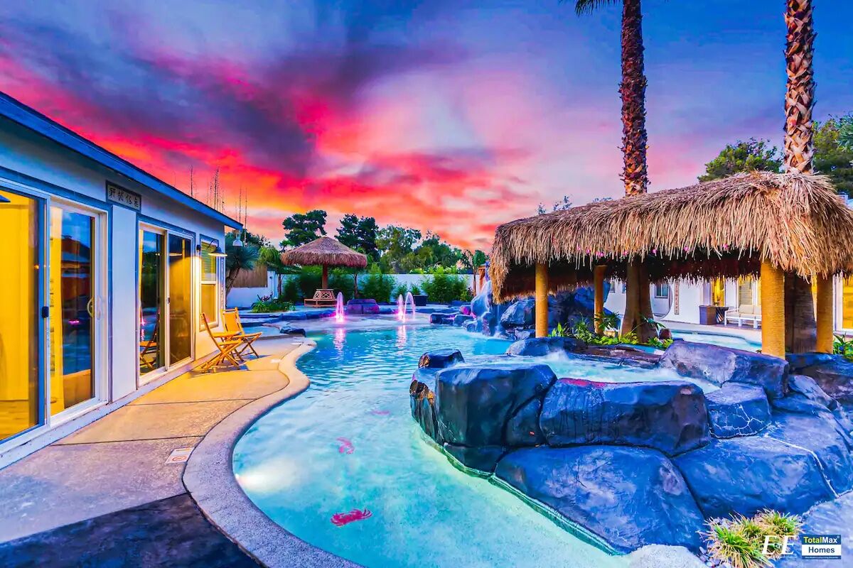 11 Airbnbs in the United States With Incredible Waterslides