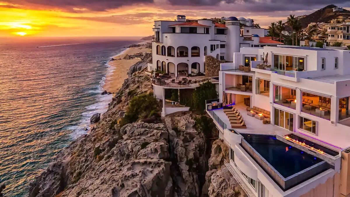 22 Airbnbs In Cabo San Lucas for a Perfect Beach Escape