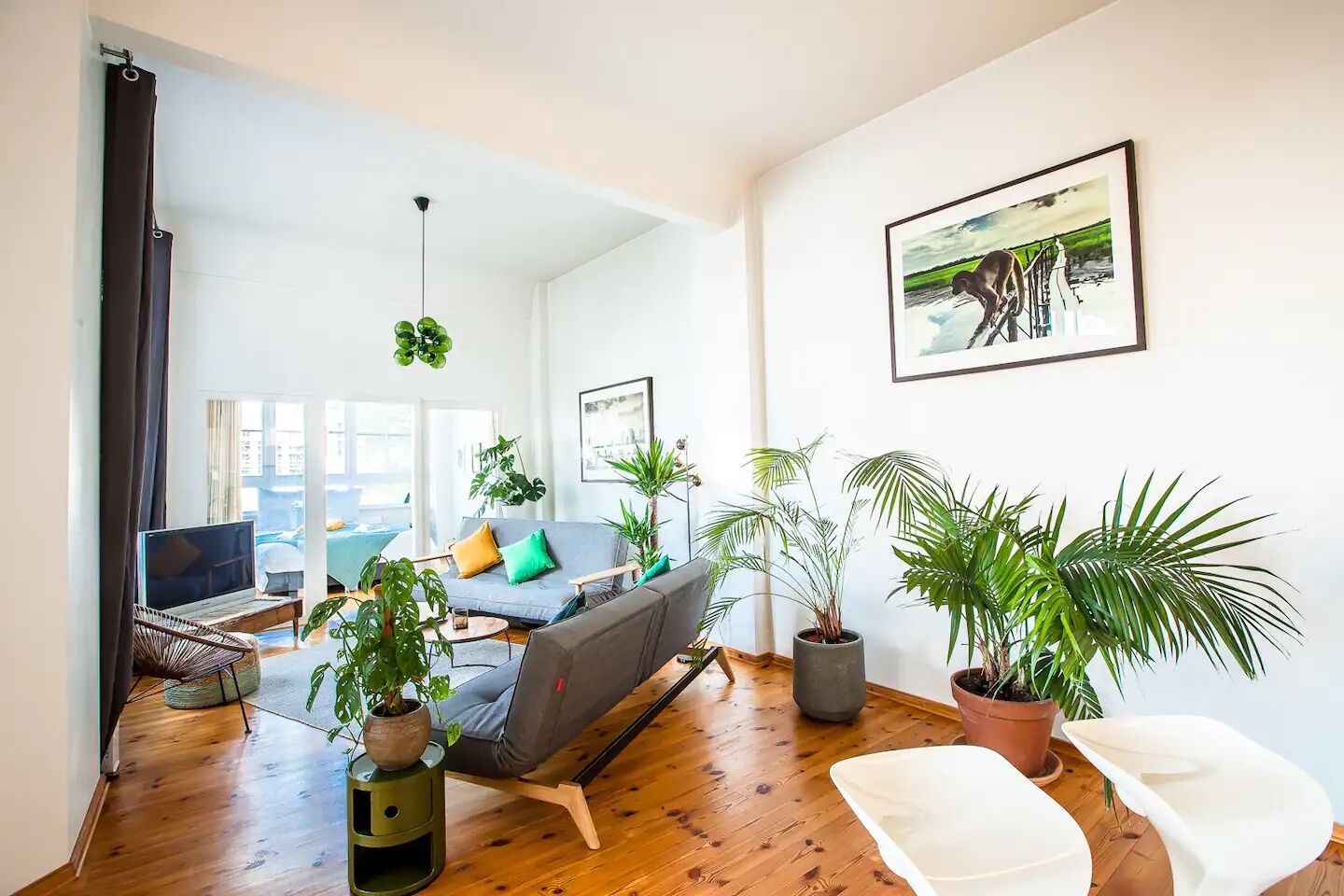 airbnb tours berlin