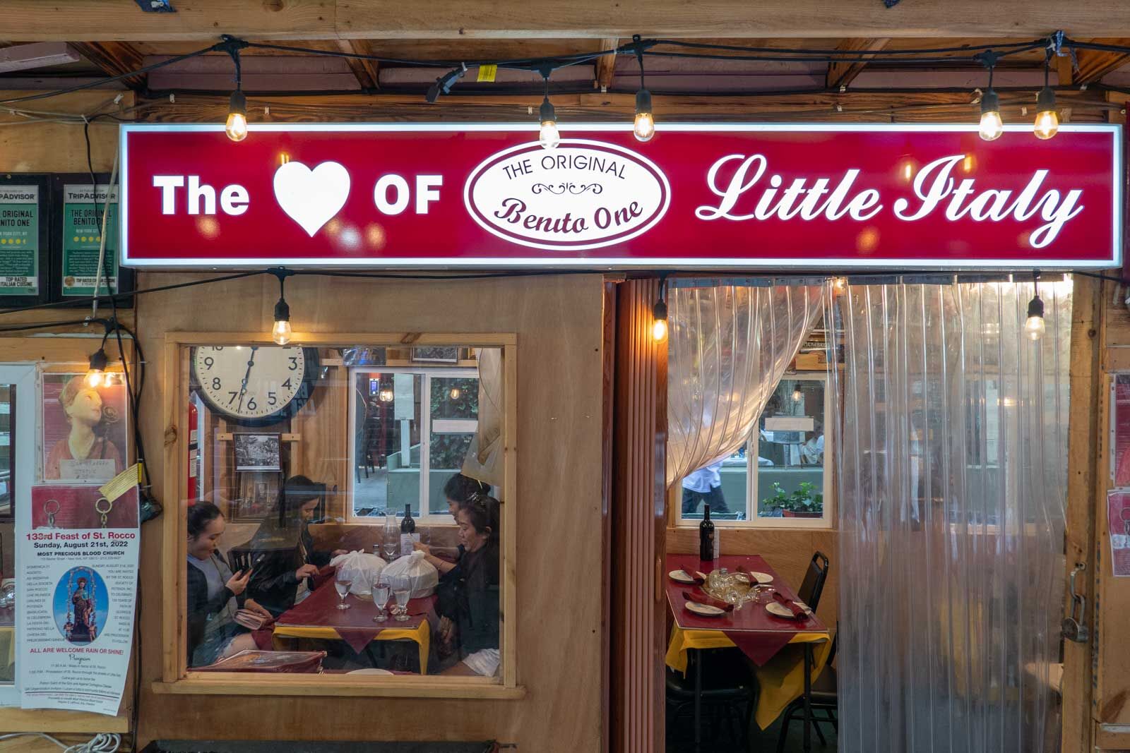 the-7-best-old-school-italian-restaurants-in-new-york-city-s-little